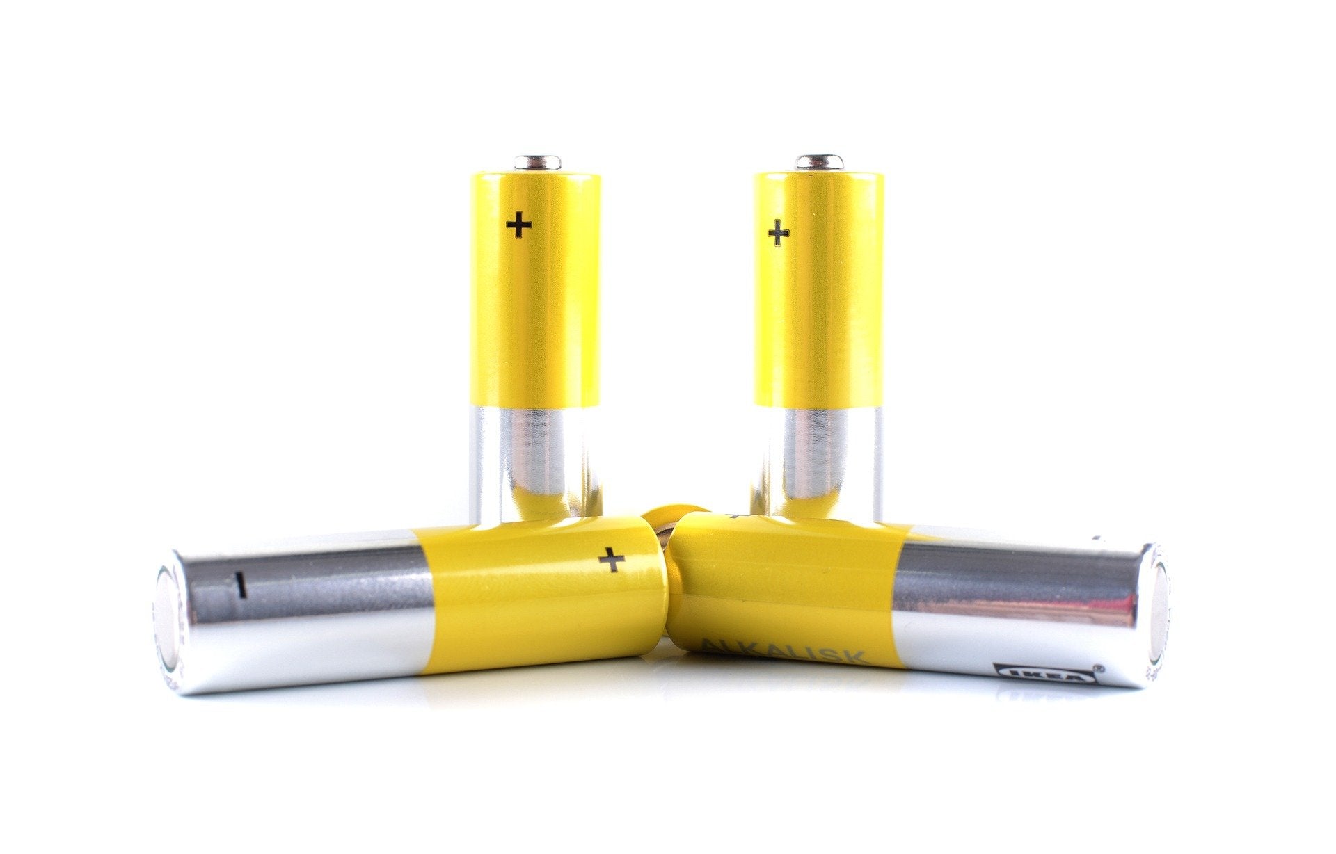 All You Need to Know About Using Vape Batteries - Our Guide - V8PR.uk
