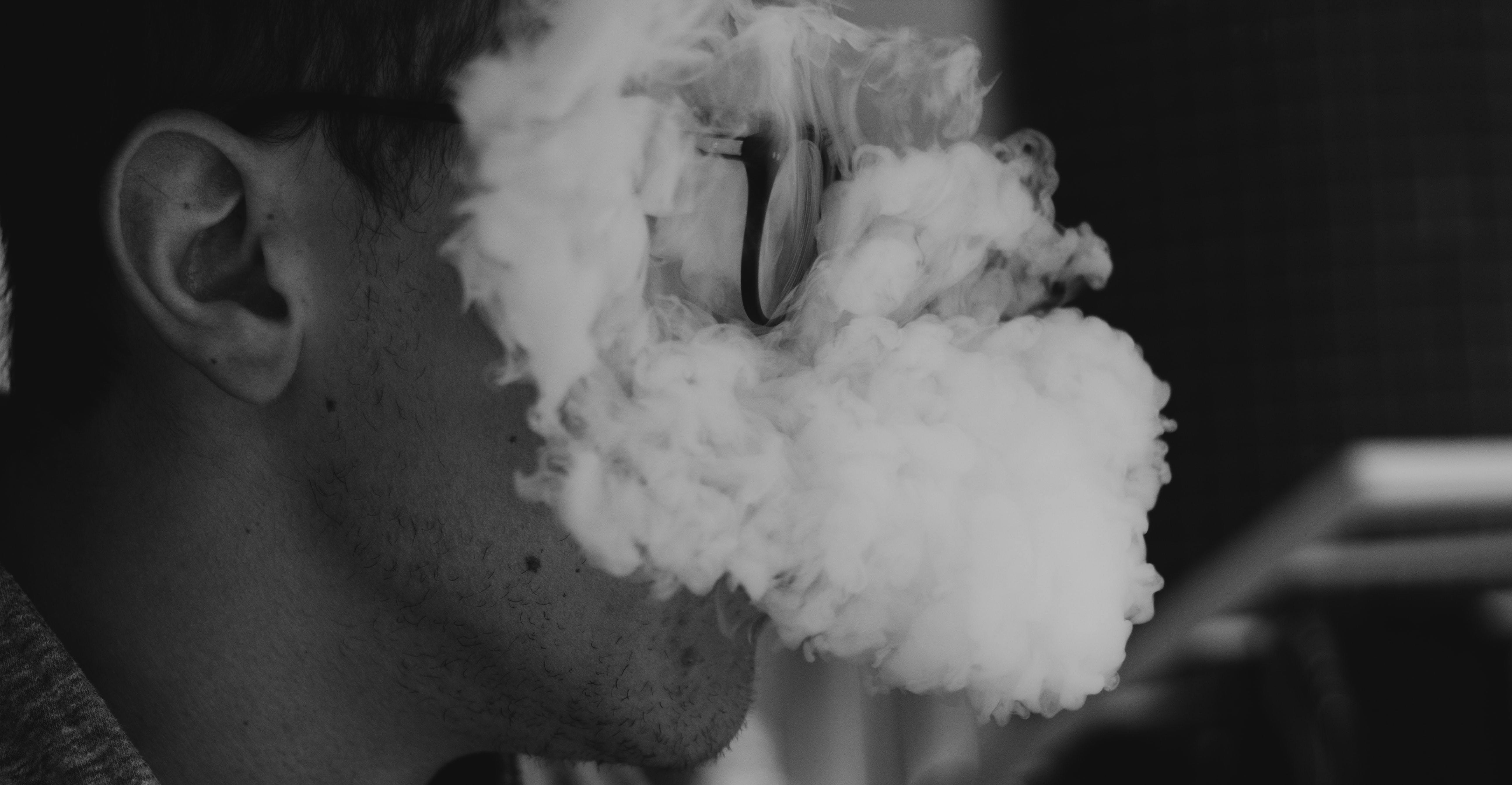 4 Potential Side Effects of Vaping That You Need to Know - V8PR.uk