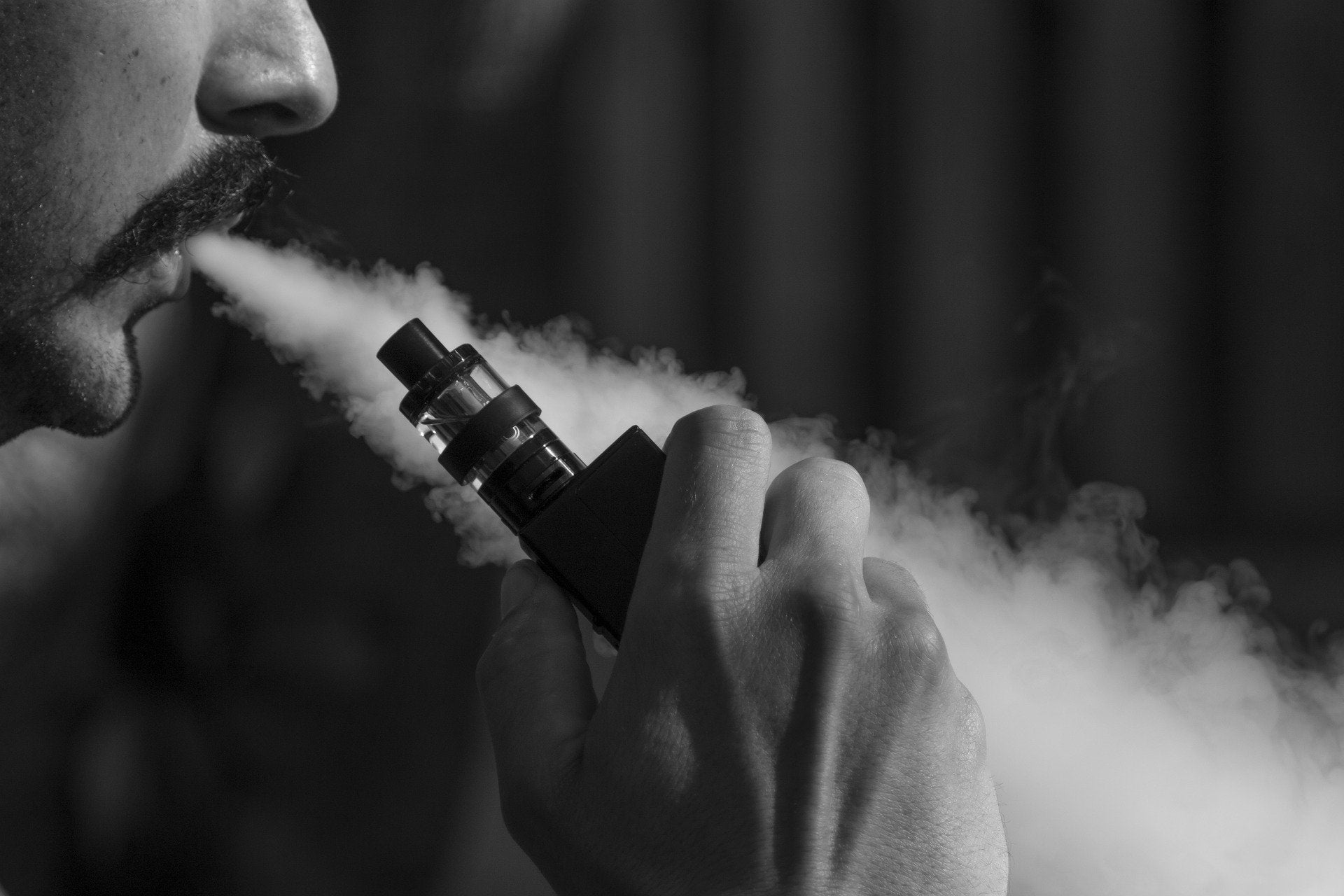 Some Practical Tips to Prevent Coughing While Vaping - Our Guide - V8PR.uk