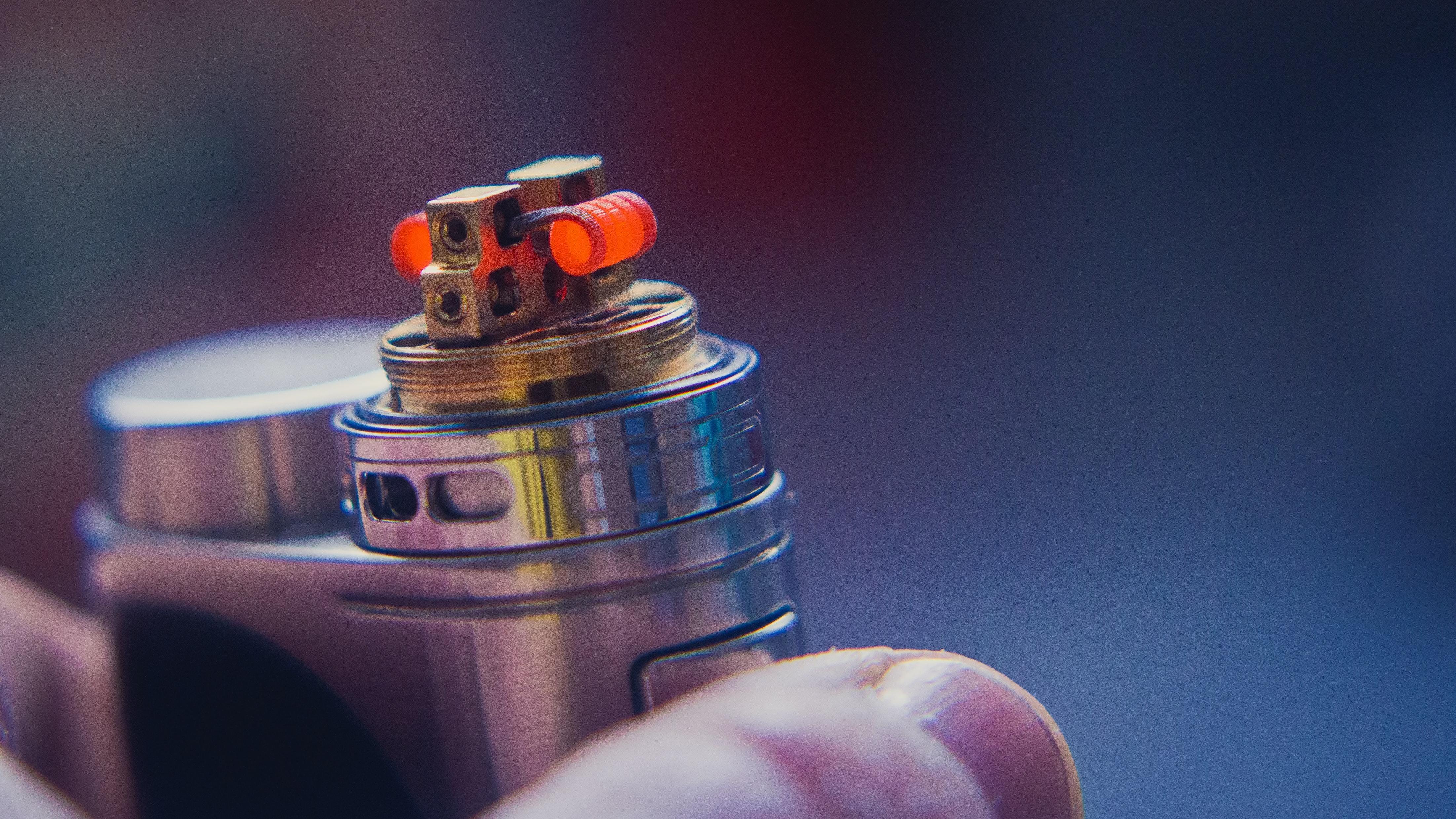 What You Should Know About Sub-Ohming and Classic Vaping - V8PR.uk