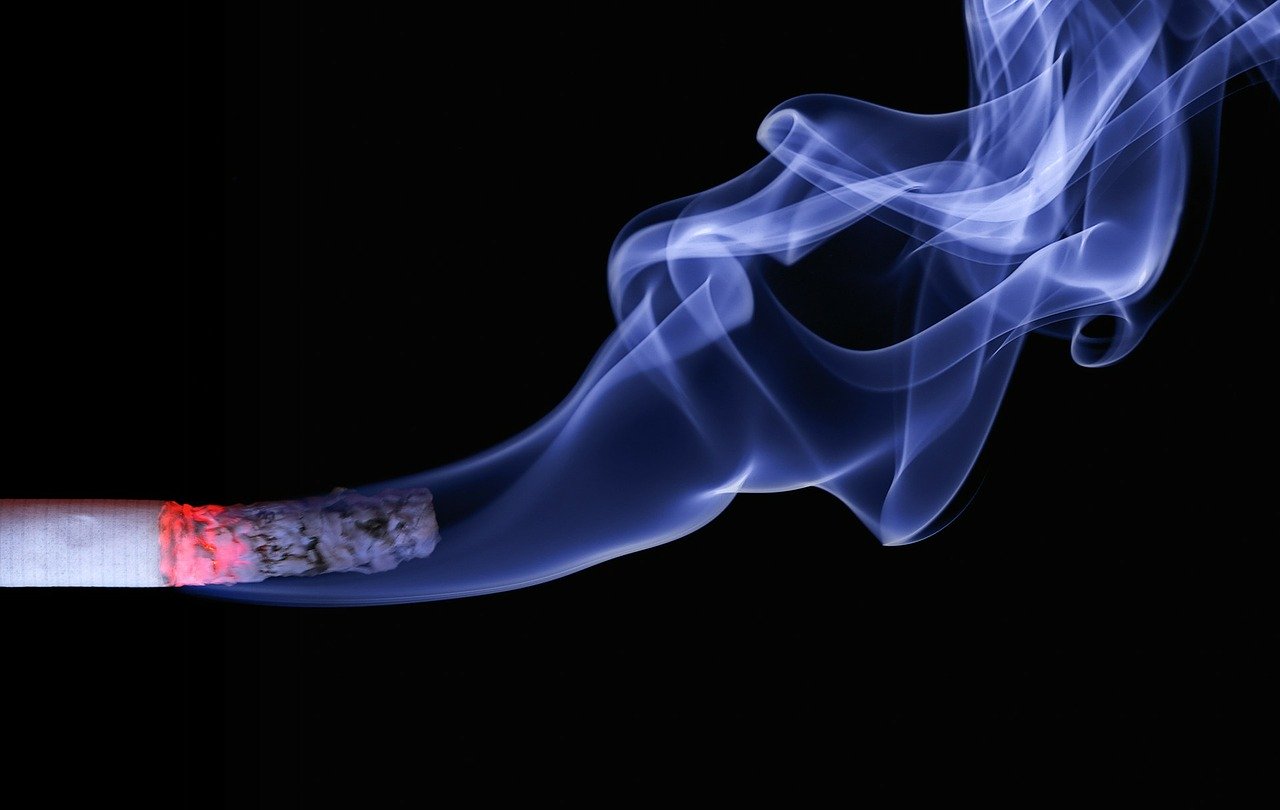 COVID-19 & Smoking: Why You Should Quit This Habit - V8PR.uk