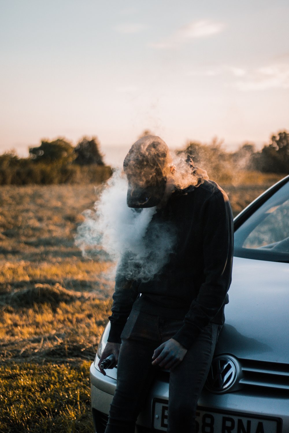 Vape and Driving: 3 Tips to Use Vape Safely When On the Road - V8PR.uk