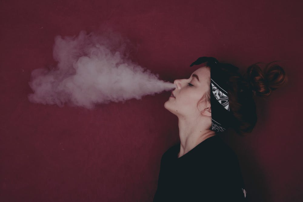4 Vaping Tips to Help You Avoid Dry Hits - Our Guide - V8PR.uk