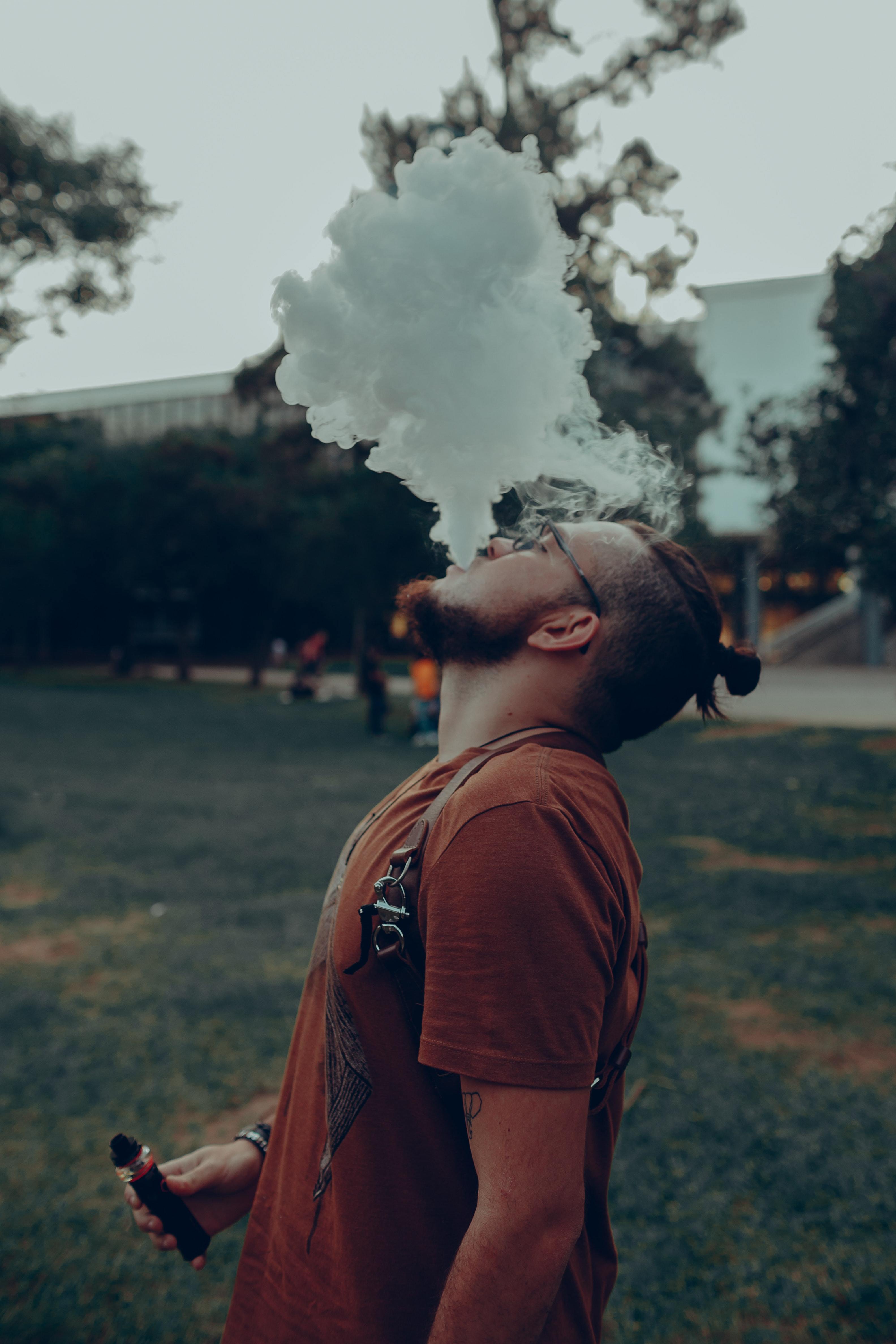 3 Ways to Avoid Dehydration While Vaping - Our Beginner's Guide - V8PR.uk