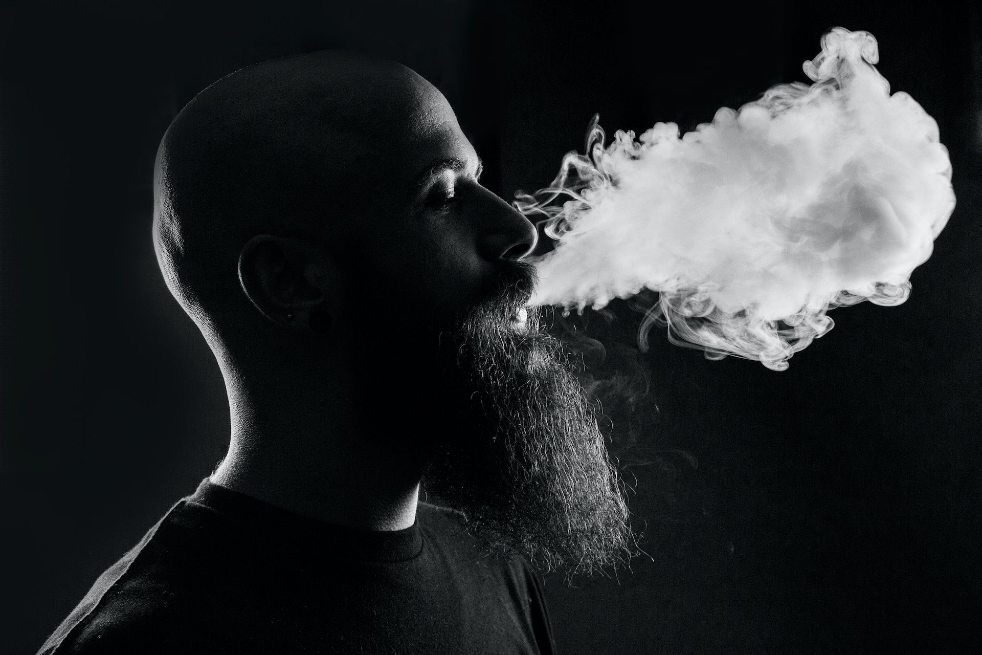 Enhance Your Vaping Sensations: Expert Tips and Tricks for Flavour and Cloud Production